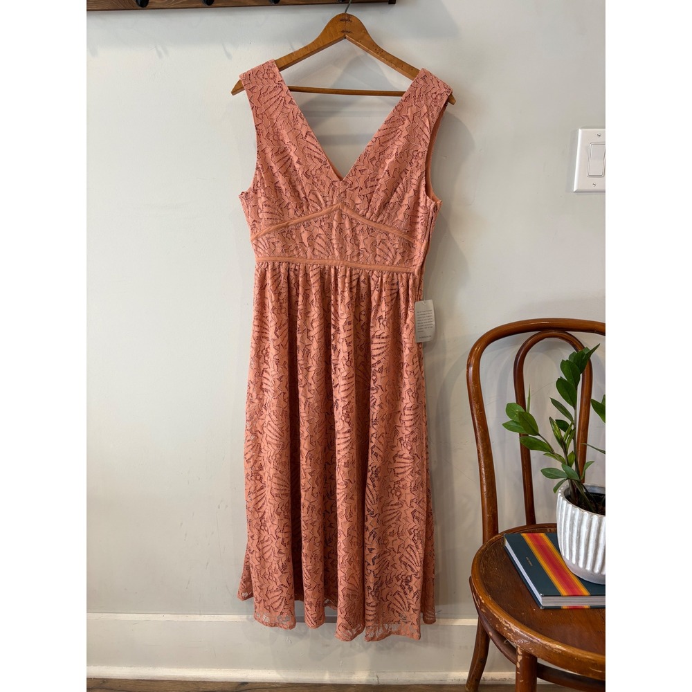 NSR Coral Pink Lace V-Neck Midi Dress NWT